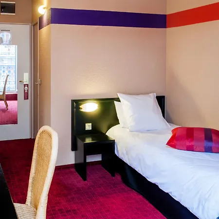 圣索沃酒店 卢德