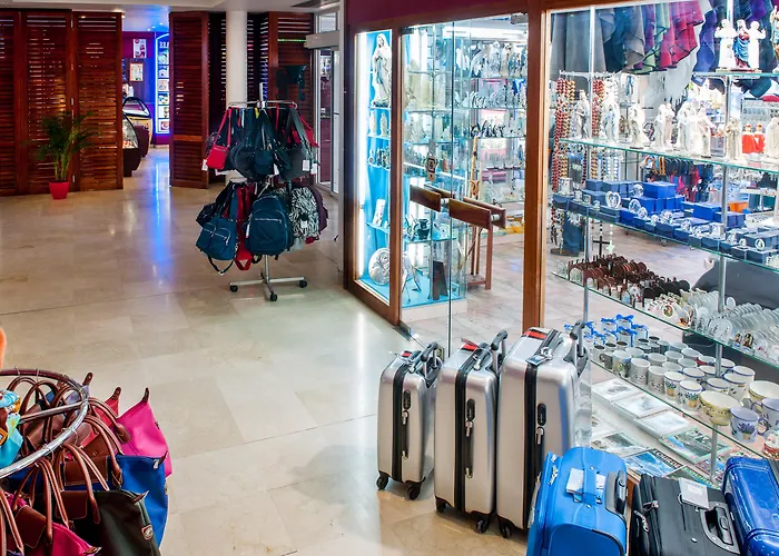 Saint Sauveur לורדה