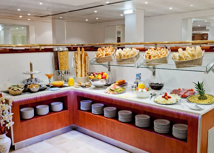 Saint Sauveur 3* לורדה