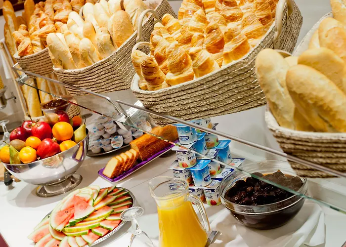 Saint Sauveur לורדה