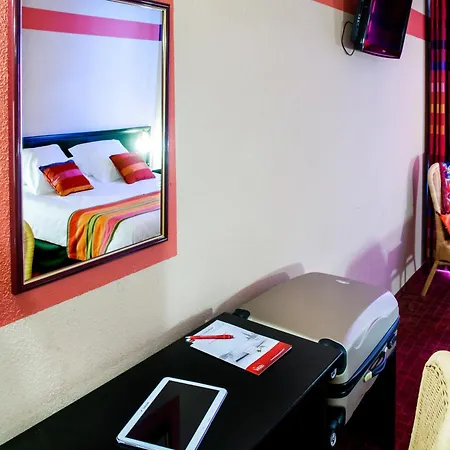 Saint Sauveur Hotel
