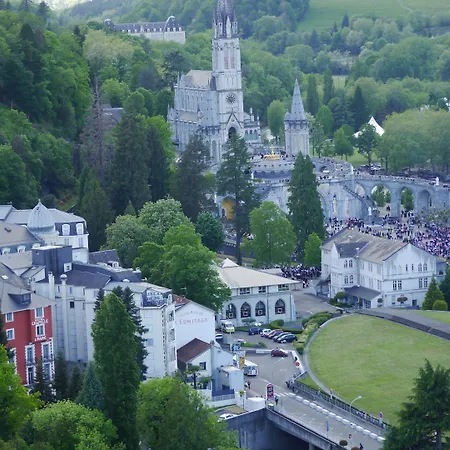 Saint Sauveur Hotel Lourdes