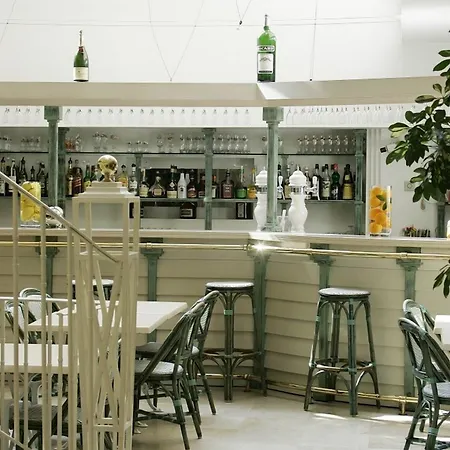 Hotel Saint Sauveur