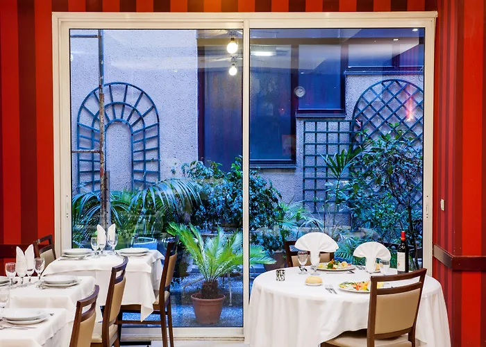 Saint Sauveur Hotel 3*