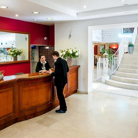 Saint Sauveur Hotel Lourdes