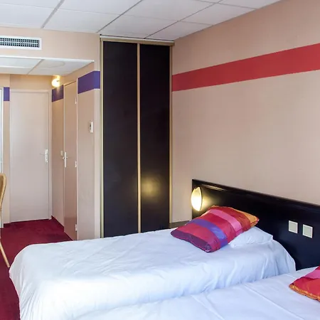 Saint Sauveur Hotel 3*