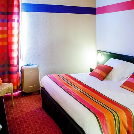 Saint Sauveur Hotel 3*
