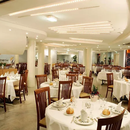 Hotel Saint Sauveur 3*